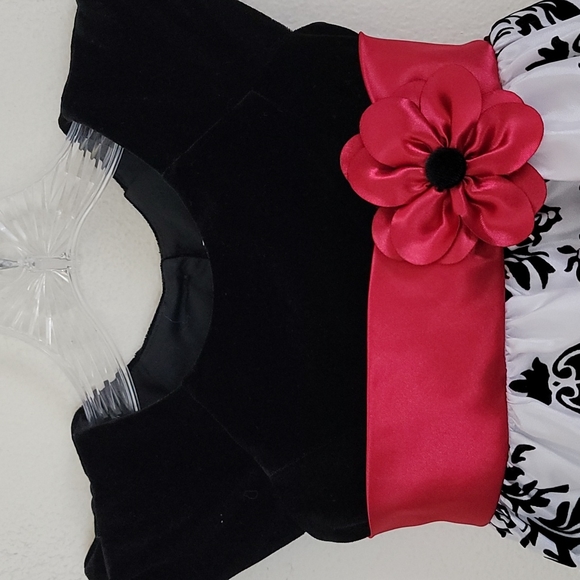 Jona Michelle Black, White & Red Formal Dress 2T - Picture 2 of 11